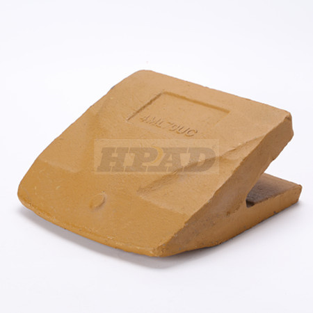 4ML70UC Construction Machinery Parts Casting Lip Shroud